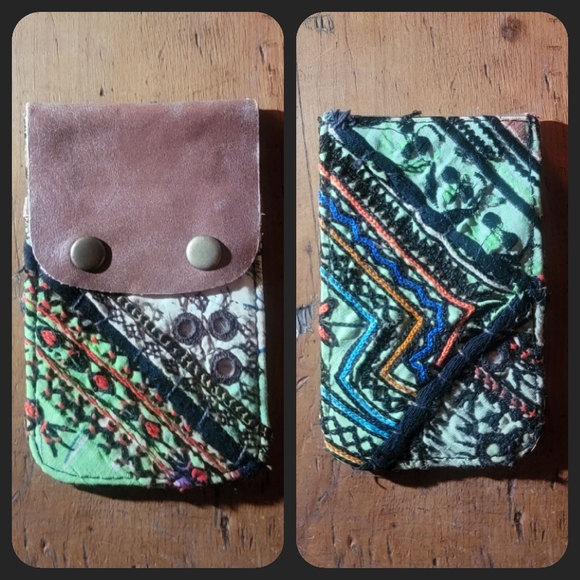 Free People Handbags - 🌋👽 Free People Boho Embroidered Repurposed vtg banjara hippie Wallet card case